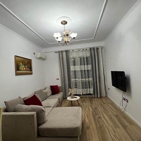 Апартаменты Sjsjksdbbd Тирана Экстерьер фото